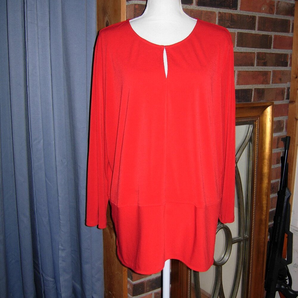 Lauren Ralph Lauren Red Keyhole Top 2X